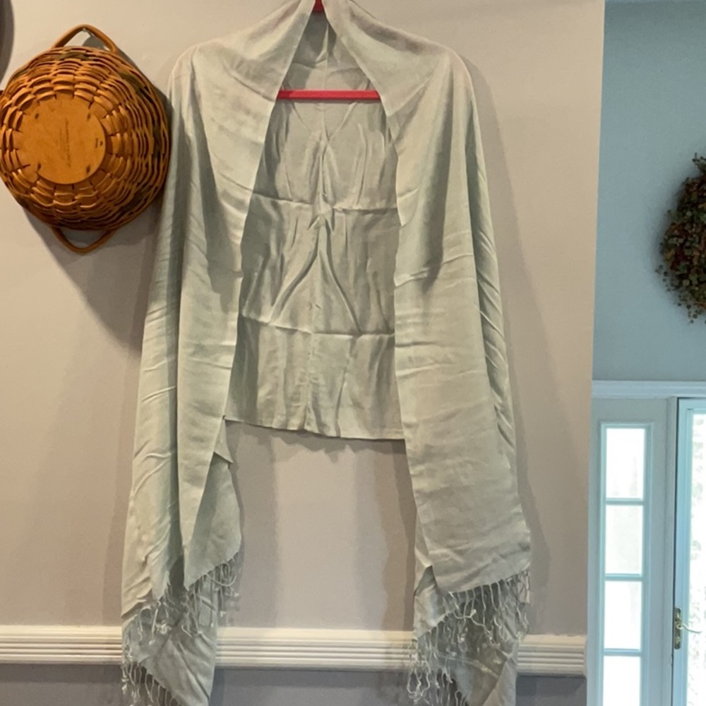 EUC cashmere pashmina. Apologies for the wrinkles